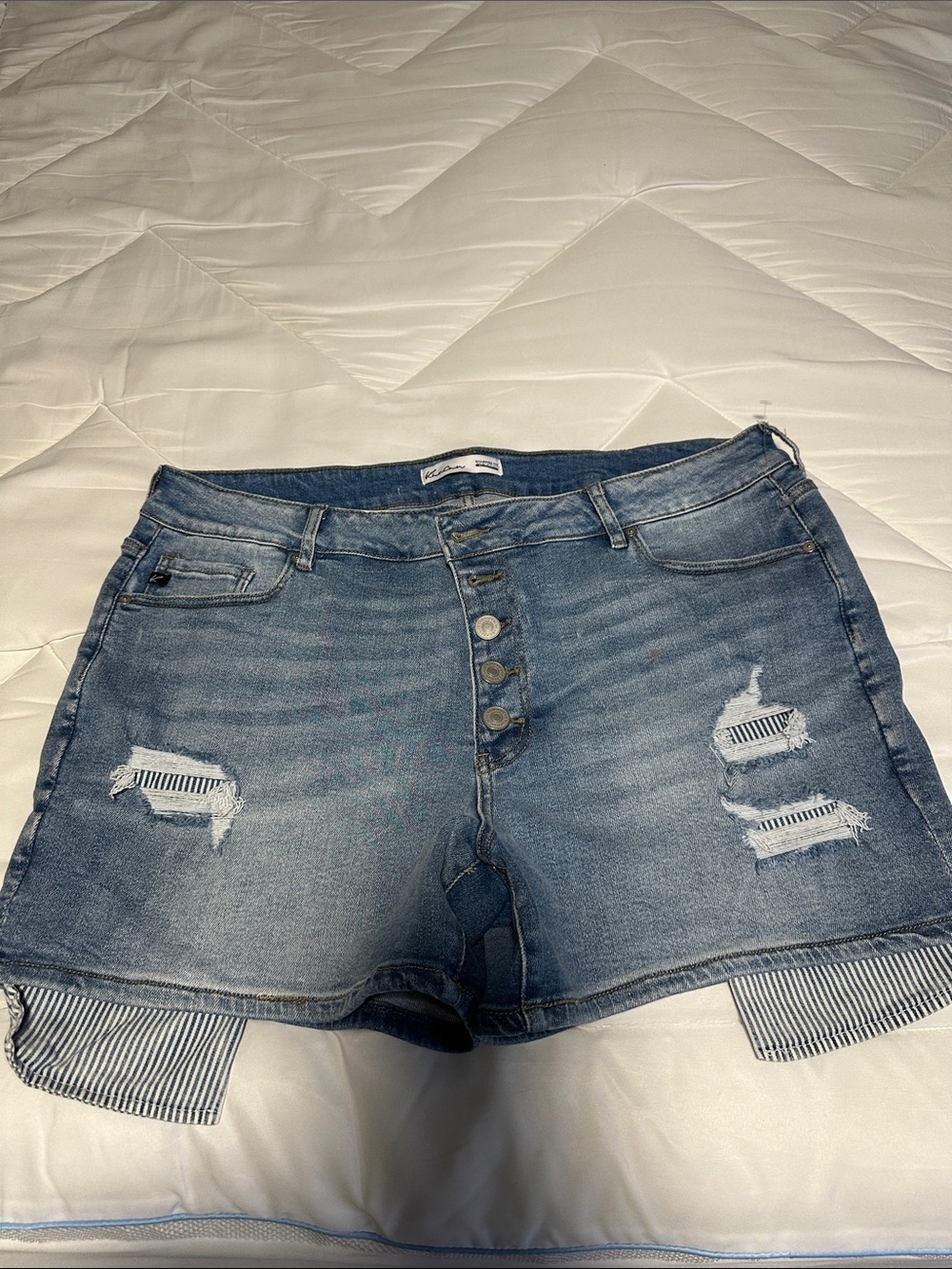 Kancan by Maurice’s Distressed Blue Denim Women’s Shorts with Button Fly